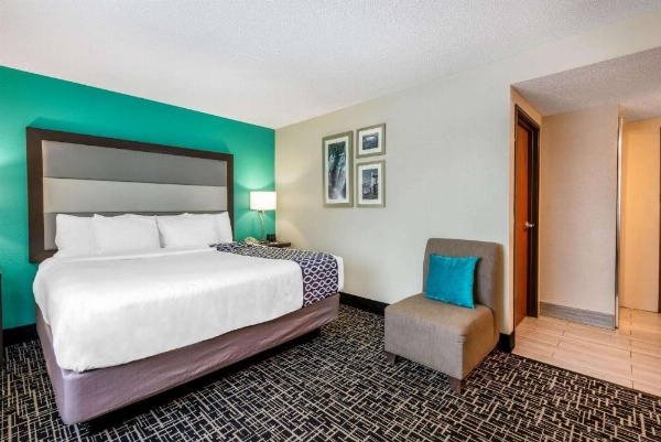 La Quinta by Wyndham Batavia image 10